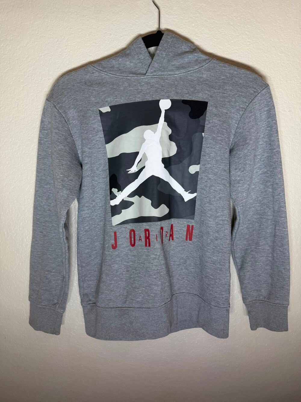 Jordan Boys Medium Gray Camo Jumpman Pullover Hoodie